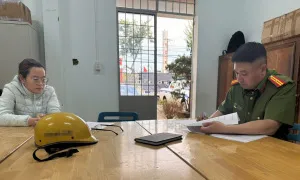 Hàng loạt giáo viên sập bẫy lừa 'chuyển trường'