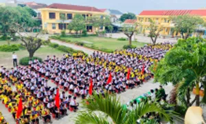 Hiệu trưởng được 'giải oan' vụ thu 50.000 đồng của học sinh Hiệu trưởng được 'giải oan' vụ thu 50.000 đồng của học sinh