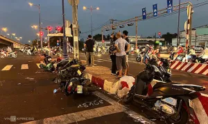 Cô gái trong vụ ôtô tông 10 xe máy đã tử vong Cô gái trong vụ ôtô tông 10 xe máy đã tử vong