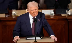 54% người Mỹ không ủng hộ cách ông Trump điều hành kinh tế 54% người Mỹ không ủng hộ cách ông Trump điều hành kinh tế