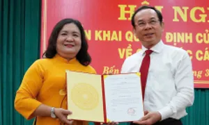 Bà Hồ Thị Hoàng Yến làm Bí thư Bến Tre Bà Hồ Thị Hoàng Yến làm Bí thư Bến Tre