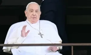 Giáo hoàng Francis lần đầu xuất hiện từ khi nhập viện Giáo hoàng Francis lần đầu xuất hiện từ khi nhập viện