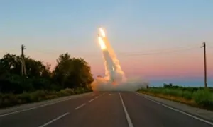 Nga tố Ukraine tập kích xe chở phóng viên khiến 6 người chết Nga tố Ukraine tập kích xe chở phóng viên khiến 6 người chết