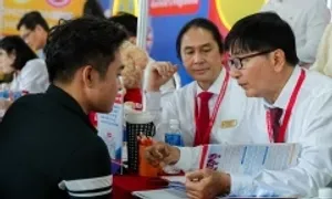 Đại học Kinh tế - Tài chính TP HCM bắt buộc môn Văn trong xét tuyển Đại học Kinh tế - Tài chính TP HCM bắt buộc môn Văn trong xét tuyển