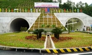 Kiến nghị xây thêm ống hầm Cù Mông trên cao tốc Bắc Nam Kiến nghị xây thêm ống hầm Cù Mông trên cao tốc Bắc Nam