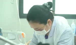 Chàng trai tử vong do ngộ độc methanol sau uống rượu trái cây Chàng trai tử vong do ngộ độc methanol sau uống rượu trái cây