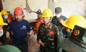 Bộ đội Việt Nam phối hợp giải cứu nạn nhân sống sót sau động đất ở Myanmar Bộ đội Việt Nam phối hợp giải cứu nạn nhân sống sót sau động đất ở Myanmar