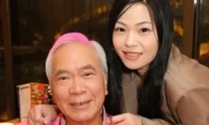 Tài tử 75 tuổi cầu hôn bạn gái Tài tử 75 tuổi cầu hôn bạn gái