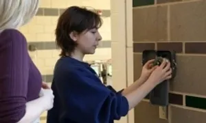 Lệnh cấm điện thoại thay đổi một trường học Mỹ như thế nào Lệnh cấm điện thoại thay đổi một trường học Mỹ như thế nào