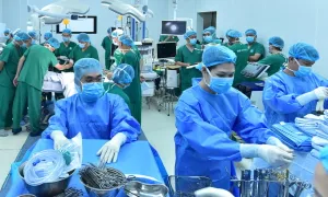 Người đàn ông đột quỵ chết não hồi sinh 7 cuộc đời Người đàn ông đột quỵ chết não hồi sinh 7 cuộc đời