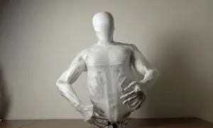 Robot 'người nhân tạo' cử động 1.000 cơ bắp Robot 'người nhân tạo' cử động 1.000 cơ bắp