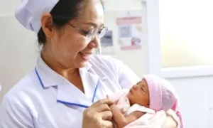 Nỗ lực giữ con cho người mẹ bị quá kích buồng trứng