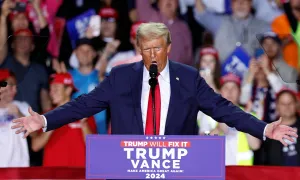 Ông Trump chọn 'thành phố đặc biệt' làm điểm vận động cuối cùng