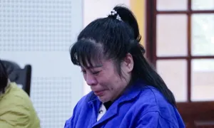 Lừa gần 4 tỷ đồng 'chạy sổ đỏ' đất rừng sang đất ở