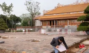 Khảo cổ Đại Cung Môn trước khi phục dựng Khảo cổ Đại Cung Môn trước khi phục dựng