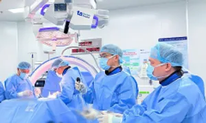 Gãy cột sống do tai nạn xe máy Gãy cột sống do tai nạn xe máy