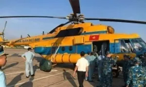 Trực thăng chuyển hàng cứu trợ cho tỉnh Điện Biên Trực thăng chuyển hàng cứu trợ cho tỉnh Điện Biên