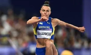 Á quân thế giới chuyển nghề người mẫu sau khi dính doping Á quân thế giới chuyển nghề người mẫu sau khi dính doping