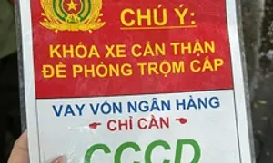 Giả logo công an để quảng cáo cho vay nặng lãi