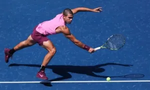 Alcaraz: 'Vào tứ kết Grand Slam là tốt rồi'