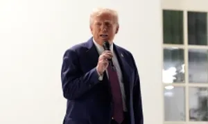 Thống đốc Illinois cáo buộc ông Trump 'gây chiến' với Chicago