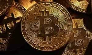 Bitcoin lên lại mốc 120.000 USD Bitcoin lên lại mốc 120.000 USD