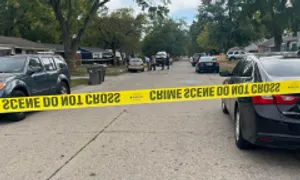 Nữ tài xế Mỹ bắn chết người bấm còi giục đi khi đèn tín hiệu màu xanh